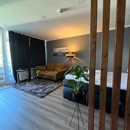 In Innenstadt -tiefgarage Apartman *