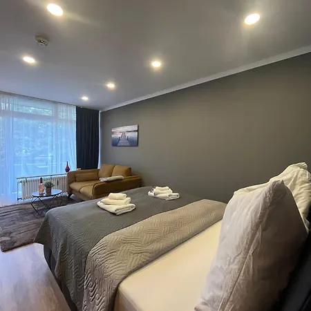 In Innenstadt -tiefgarage Apartman *